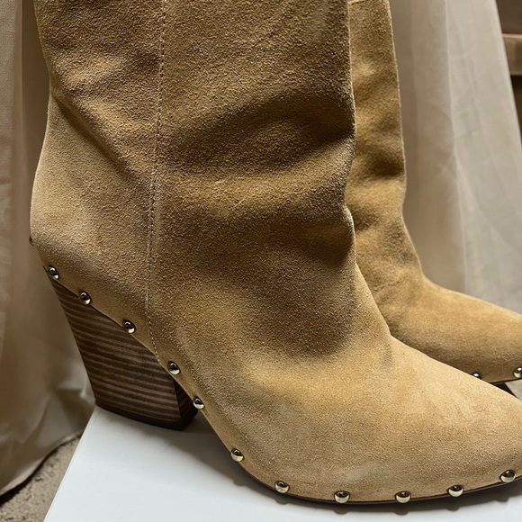 Women’s BCBG gold studded booties. Size 9 - Picture 4 of 5